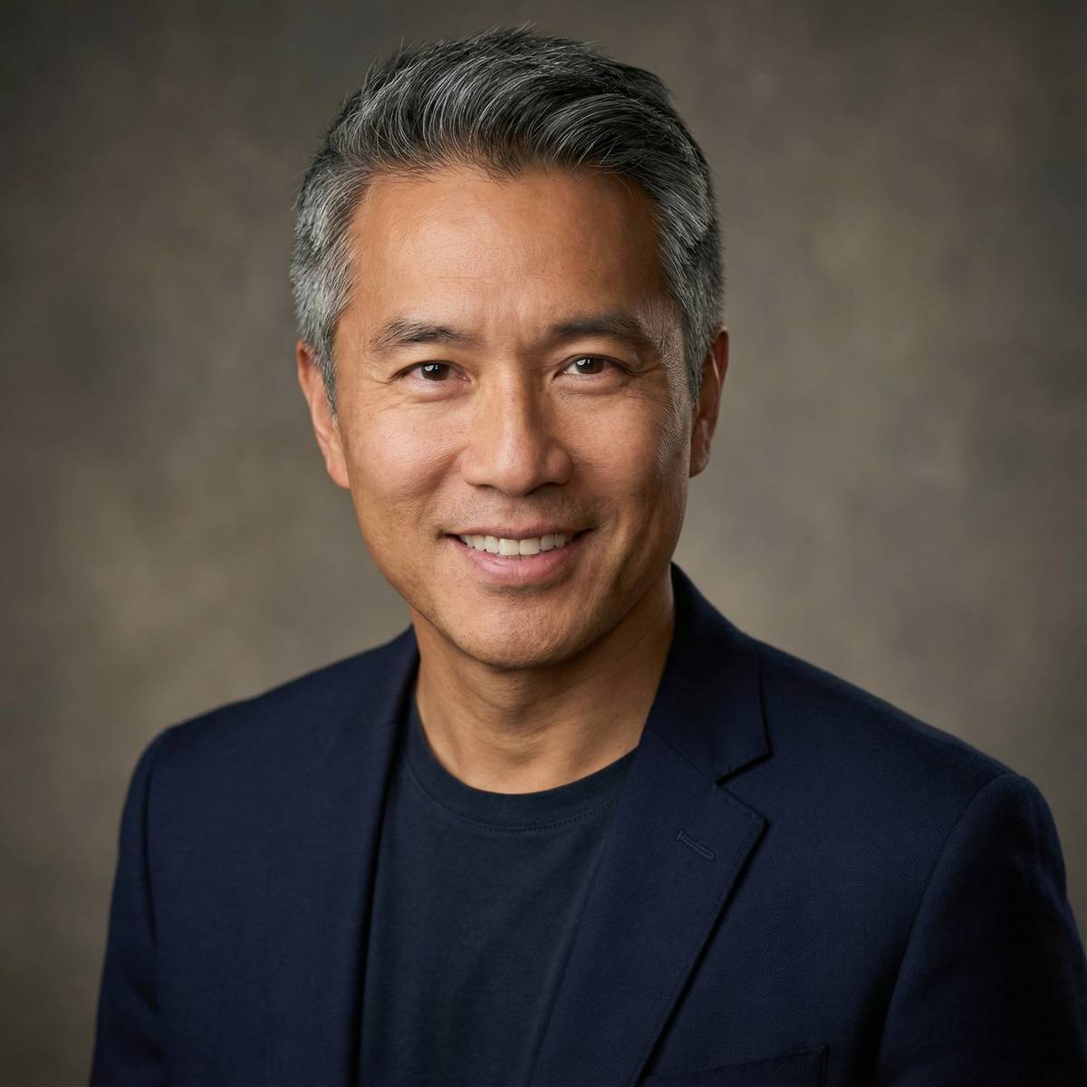 黄色仓库首席导演张明远